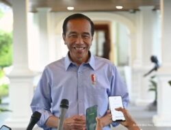 Digoyang Banyak Aksi Keluhan Masyarakat, Jokowi Diyakini Tak Berencana Lengser Paksa