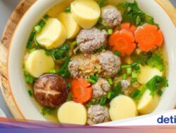 Resep Sup Tofu Bola Daging dan Sayuran, Komplet Isinya Mantap Gurihnya