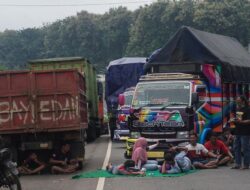 Pemerintah Siapkan Perpres Basmi Truk ODOL
