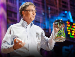 Bill Gates Berencana Sumbangkan Separuh Harta Kekayaanya