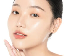 Apakah Perlu Memakai Sunscreen Di Malam Hari? Simak Penjelasannya