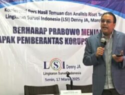 Lima Rapor Biru, Dua Rapor Merah