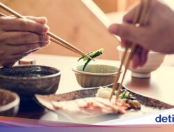 7 Tips Pola Makan Sehat ala Jepang yang Bikin Panjang Umur 100 Tahun