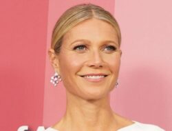 Gaji Gwyneth Paltrow sebagai Juru Bicara Sambil Itu Astronomer, Capai Miliaran Kurs Mata Uang Nasional