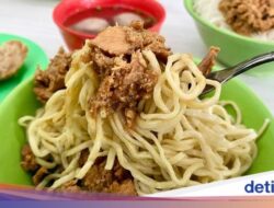 Riders 8 Seniman Indonesia hingga Bakmi Legendaris Ke Jakarta