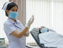 Pentingnya Komunikasi Terapeutik Di Kesejaganan, Ketahui Bentuk dan Tahapannya