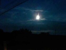 Objek Misterius Menerangi Langit Malam Hingga Jepang Dibagian Barat