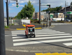 Canggih, Android Otonom Suzuki Bisa Antar Belanjaan Bersama Toko Di Tempattinggal