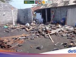 Abrasi Parah Di Pantai Trisik, 3 Warung dan 1 Rumah Rusak!