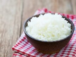 Benarkah Nasi Dingin Lebih Rendah Kalori? Begini Penjelasan Ahli Kemakmuran