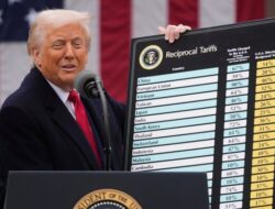Trump Janjikan Untuk-Untuk Dividen Tarif, Tiap Warga AS Dapat Rp33 Juta