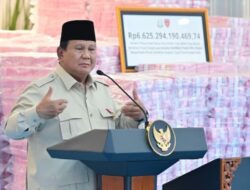 Prabowo Minta Pengurusan Dokumen yang Rusak Akibat Bencana Alam Sumatera Gratis