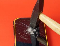 Punya Telepon Genggam Di Usia 12 Tahun Masalah Kesejaganan Ini Siap Mengintai