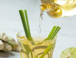 5 Manfaat Air Rebusan Sereh Untuk Keadaan, Amankah Rutin Dikonsumsi Setiap Hari?