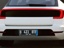 Cara Mengendarai dan Merawat Kendaraan Pribadi Bertenaga Listrik Pada Musim Hujan