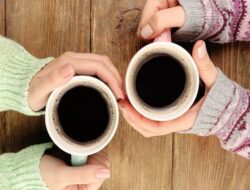 Tetap Ngopi Pada Puasa? Ini Cara Aman agar Tidak Dehidrasi dan Susah Tidur