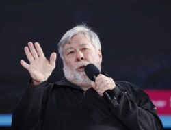 Apple Rayakan 50 Tahun, Steve Wozniak Malah Pilih Pensiun Bersama Keahlian dan Menjauh Bersama AI