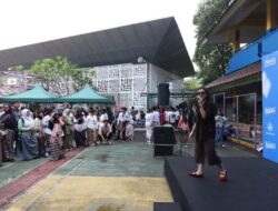 Penampilan Prinsa Mandagie Tutup GenZone School Take Over Ke SMAN 55, Siswa Ikut Nyanyi Bareng Ke Musiczone