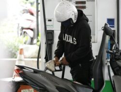 Kendaraan Bermotor Roda Dua Diisi Pertamax Campur Pertalite Biar Hemat Biaya BBM, Aman?