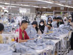 Terjepit Dua Tekanan Besar, Industri Pabrik Indonesia Mendekati Batas Stagnasi
