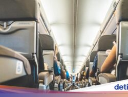 Konsumsi dan Minuman Ini yang Sebaiknya Dihindari Di Naik Pesawat