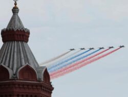 Biaya Pertempuran Membengkak, Rusia Pangkas 35% Belanja Nonmiliter