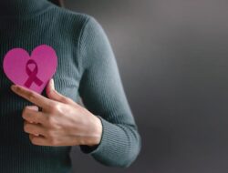 Benarkah Kanker Payudara Hingga Usia Muda Lebih Ganas? Pakar Ungkap Faktanya