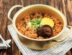 Lagi Asupan Konsumsi, Masih Boleh Makan Mie Instan? Begini Saran Praktisi Medis Gizi