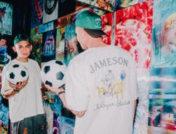 J Balvin dan KidSuper Satukan Bunyi, Fesyen, dan Sepak Bola Untuk Sosialisasi Politik Internasional