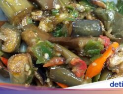 Resep Tumis Terong Campur Teri ala Rumahan yang Praktis