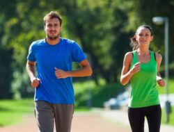 Kurang Gerak Bisa Picu Kerusakan, Jalan Kaki 7.000 Langkah Bersama Sebab Itu Solusi Sederhana